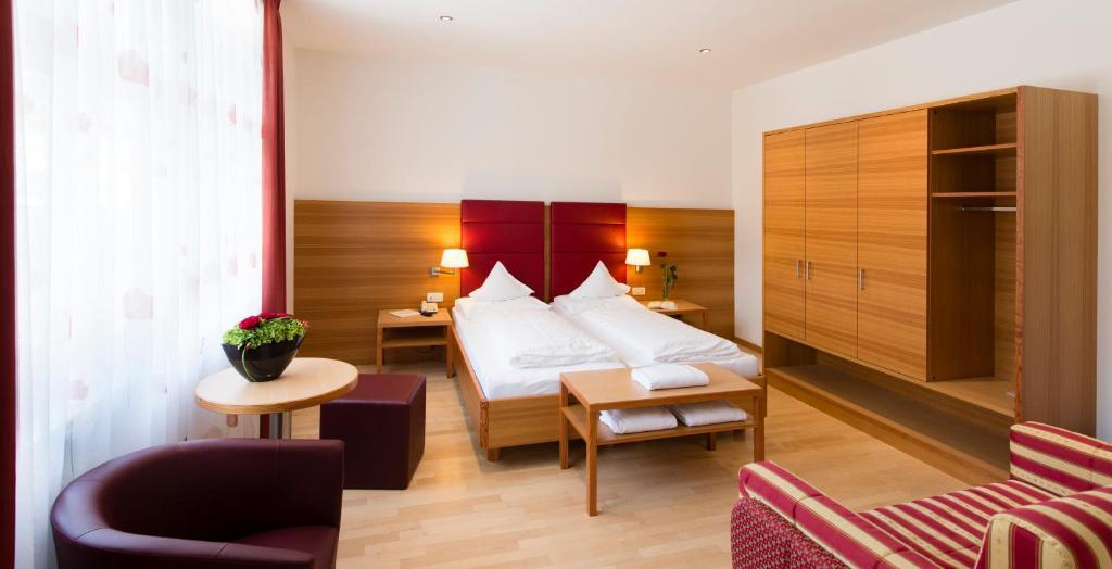 Hotel Kolping Merano Room photo